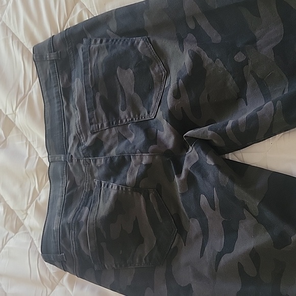 Democracy "AB" Technology Jeans - Picture 10 of 16